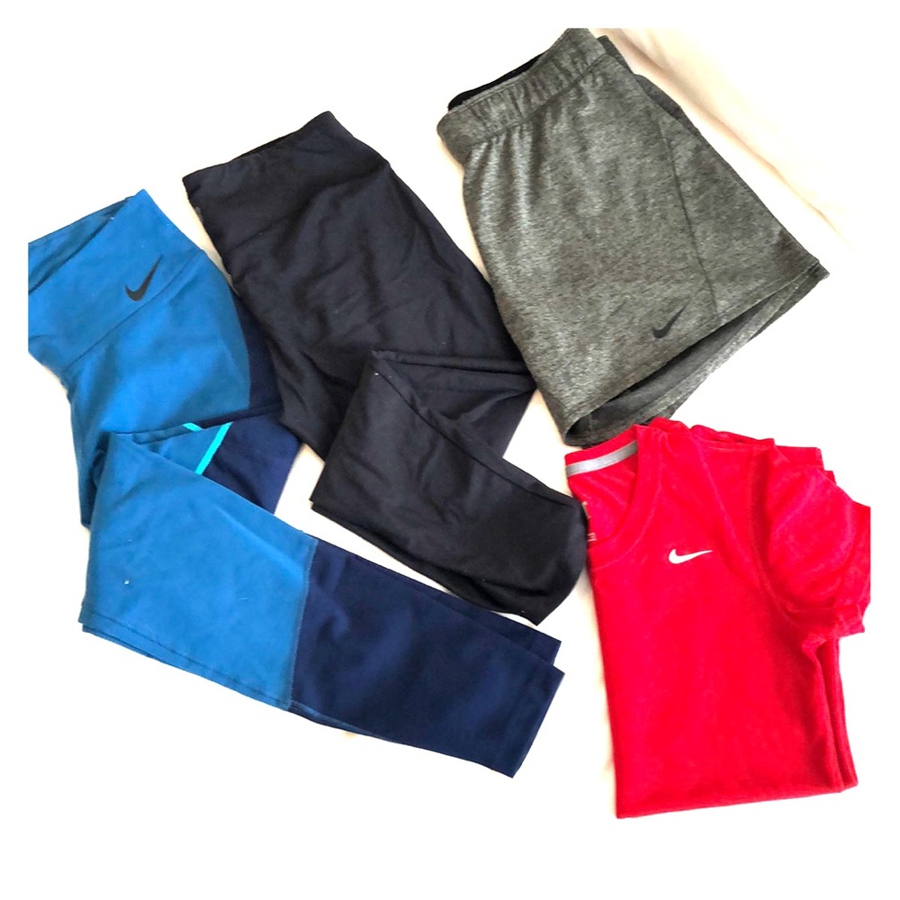 Nike apparel bundle